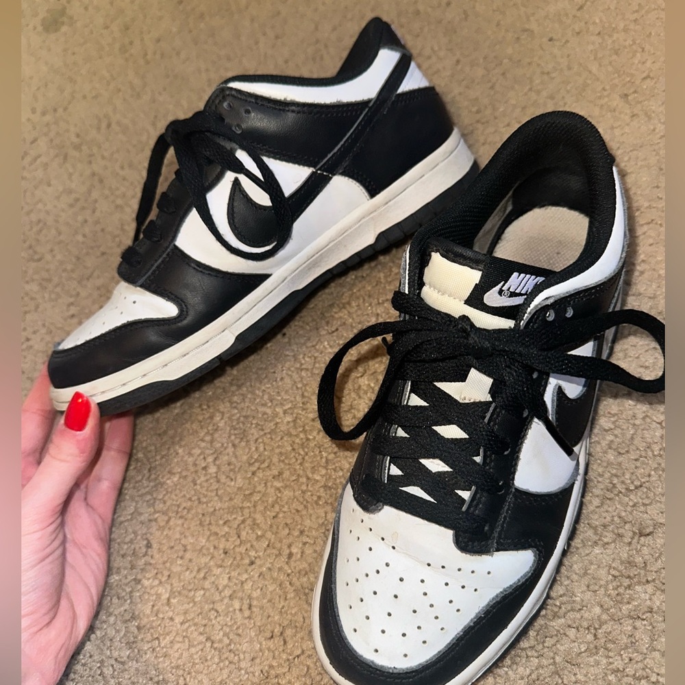 Nike Low Panda Dunks Women's Size 7